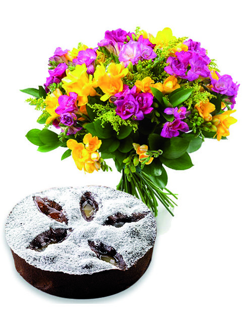 lisiantus e torta con cioccolato e pere